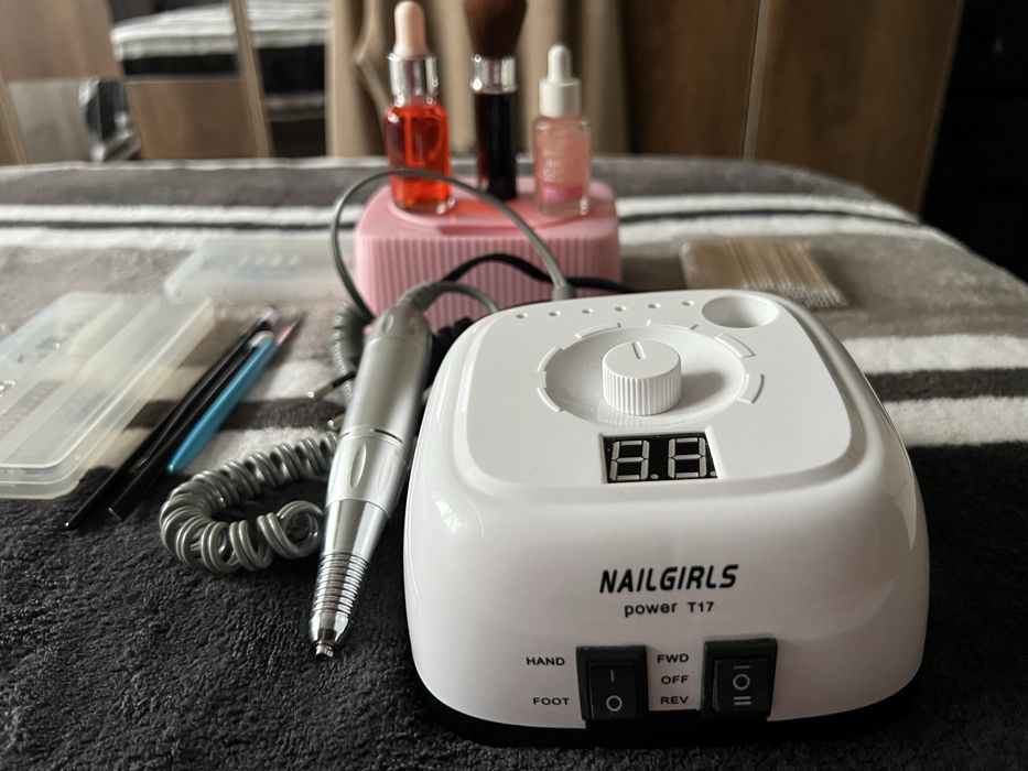 Manechiura set complet Nailgirls aparat electric T17