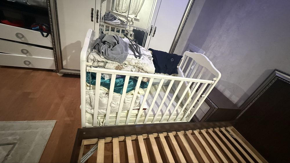 Спальный гарнитур