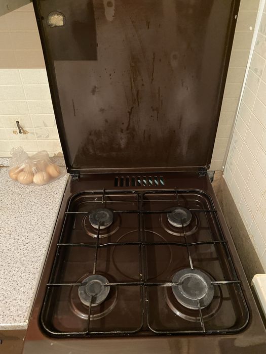 Продается газплита Гефест