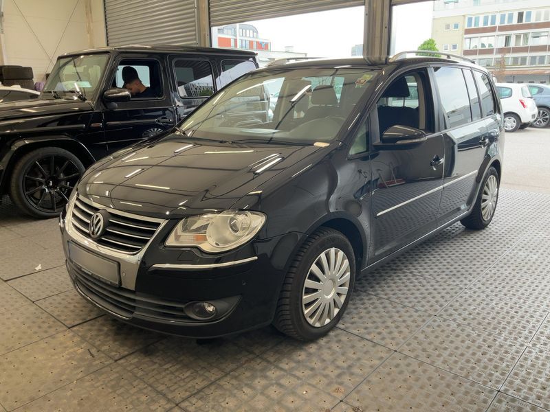 Volkswagen Touran 2.0 TDI Highline 2010