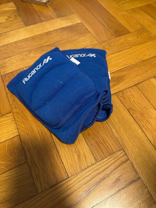 Наколенки Rucanor