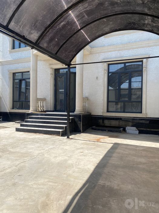 Motrid krugi yaqinida Townhouse sotiladi