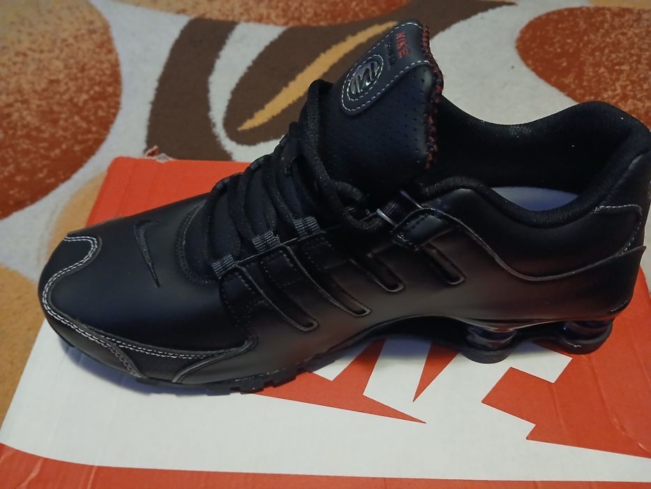 Adidasi Nike Shox Nz