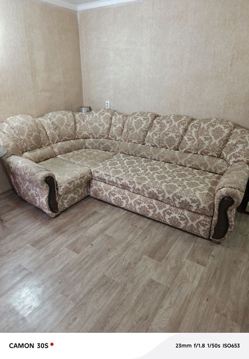 Продам диван угловой