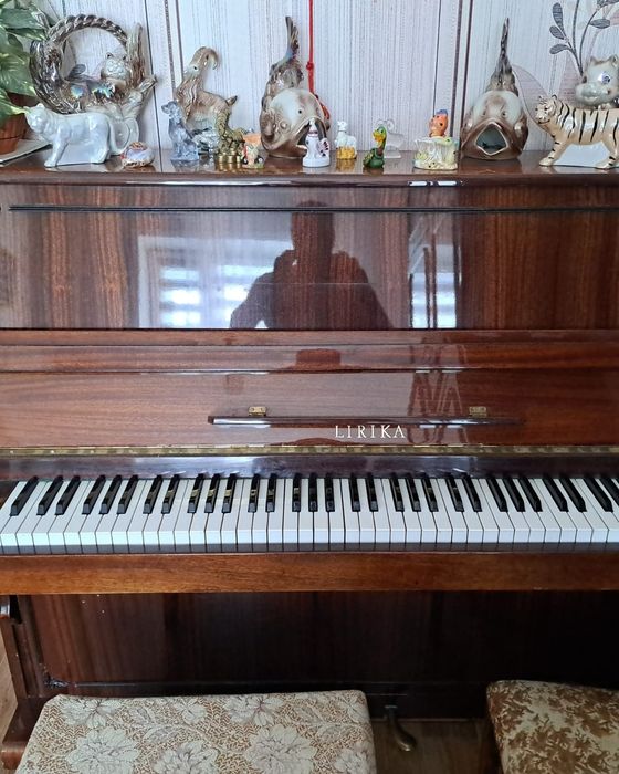 Фортепиано "Lirika"
