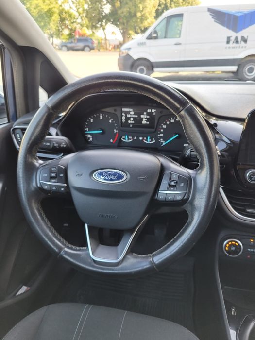 Ford Fiesta 2017
1.5TDCI 85cp 
AN 2018 
160.000 KM Euro 6 
Consum redu