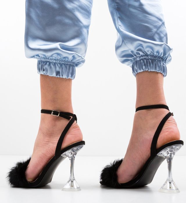 Pantofi/Sandale cu puf/pene, marimea 39