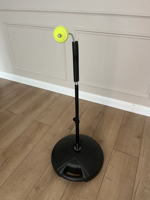 Тренажер для тенниса