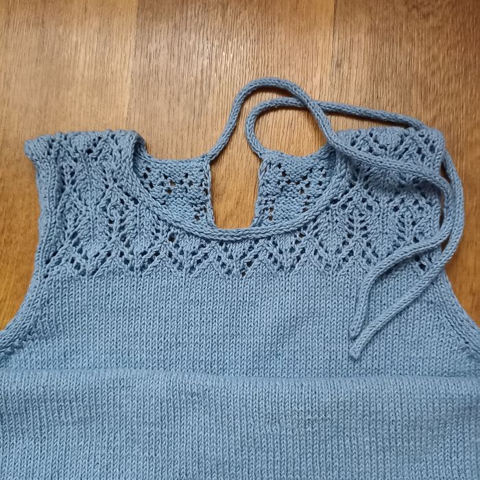 Летний вязаный топ