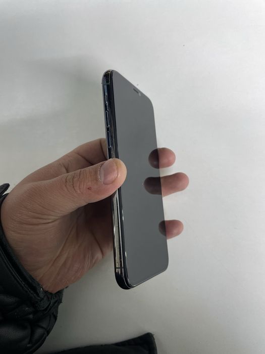 iphone 11 PRO (64GB)