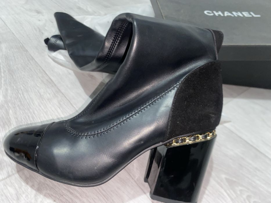 Продам ботфорты Shanel