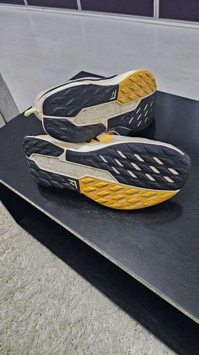 Nike маратонки 40.5