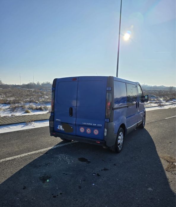 Vând opel Vivaro!