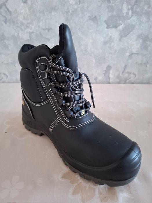 Спец обувь размер 38