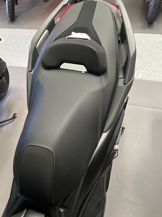 Sa Yamaha xmax 300 / 125