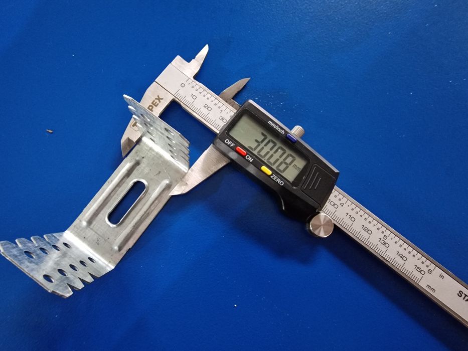 Bride profile rigips 0,25 lei/buc.