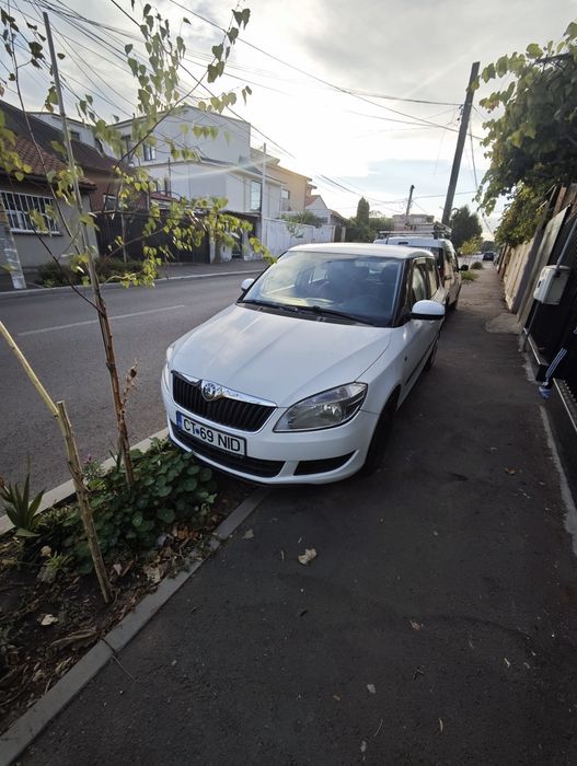 SKODA Fabia 2014 — imagine 4