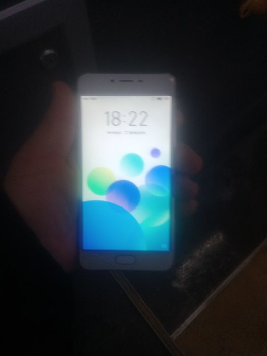 Продам телефон meizu