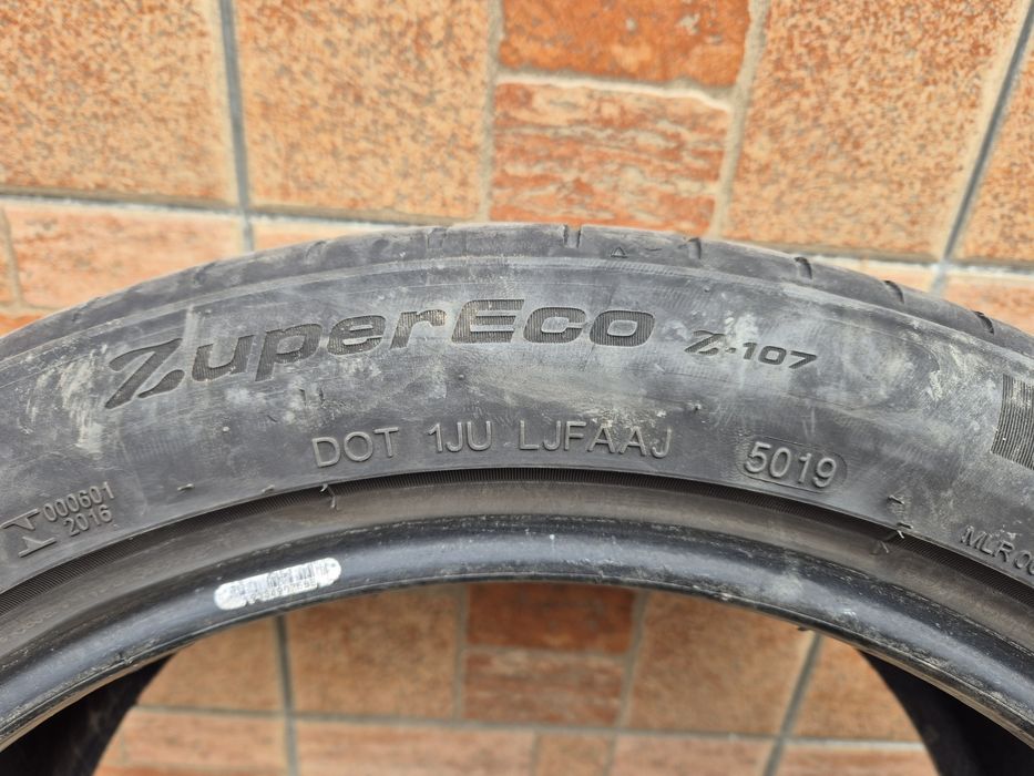 Летни 235/45ZR17 и 225/45R17