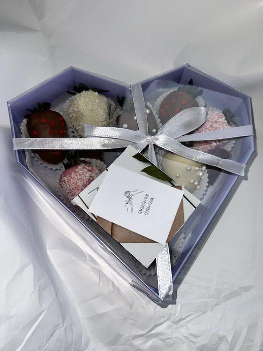 Клубника в шоколаде Алматы