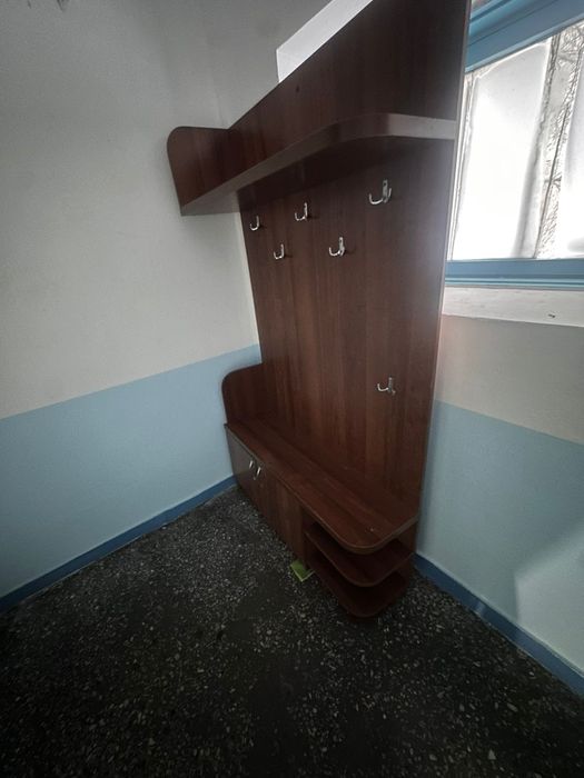 Прихожка вешалка