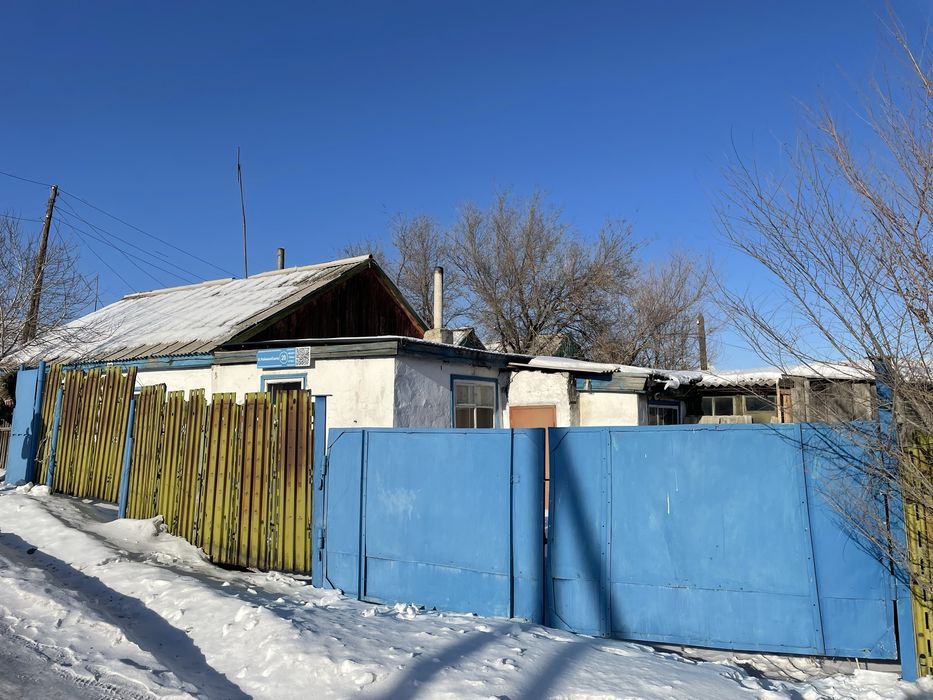 Продается дом гараж вода