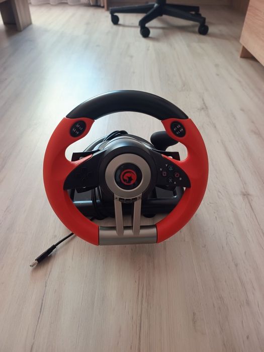 Vând volan scorpion gt-902