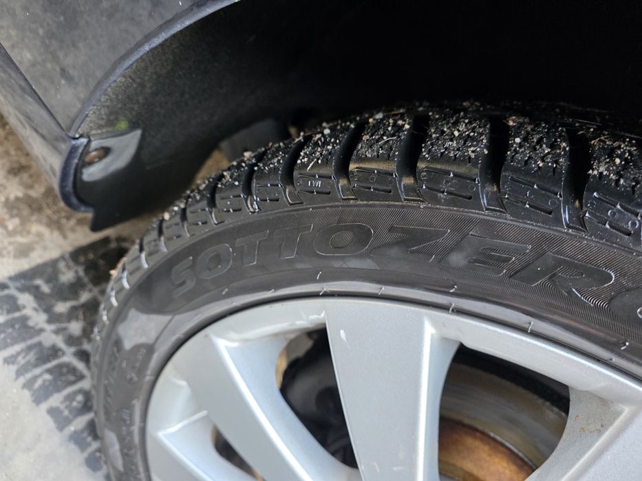 4 Roti alia passar b6 b7 golf 5 6 7 5x112 iarna 205 50 17