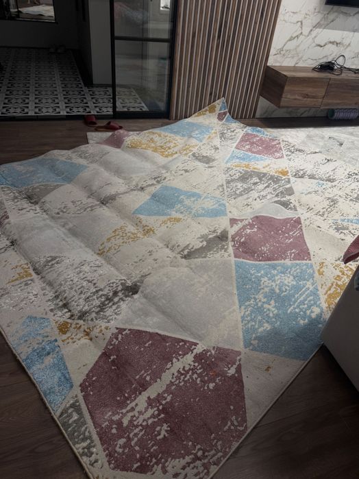 Ковер срочно в отличном состоянии