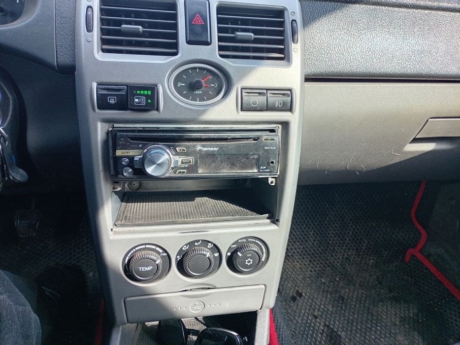 Продам приору. 2010