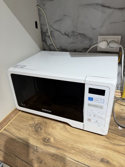 Микроволновка  Samsung