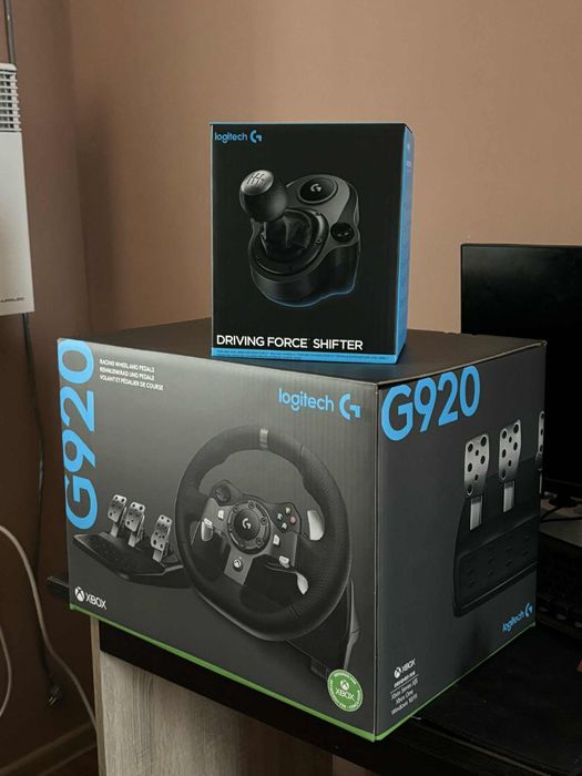 Xbox one s+logitech g920