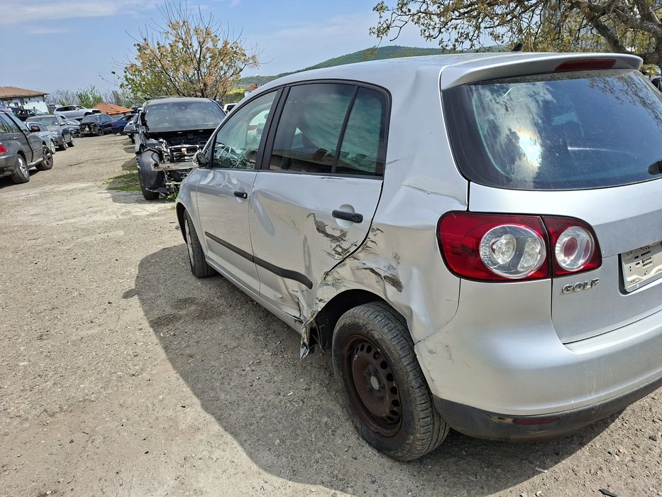 VW  Голф5 плюс 1.9 тди  2007год