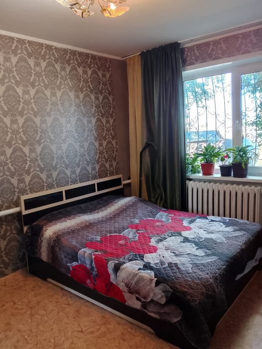 Продам 3х  комнатный квартиру