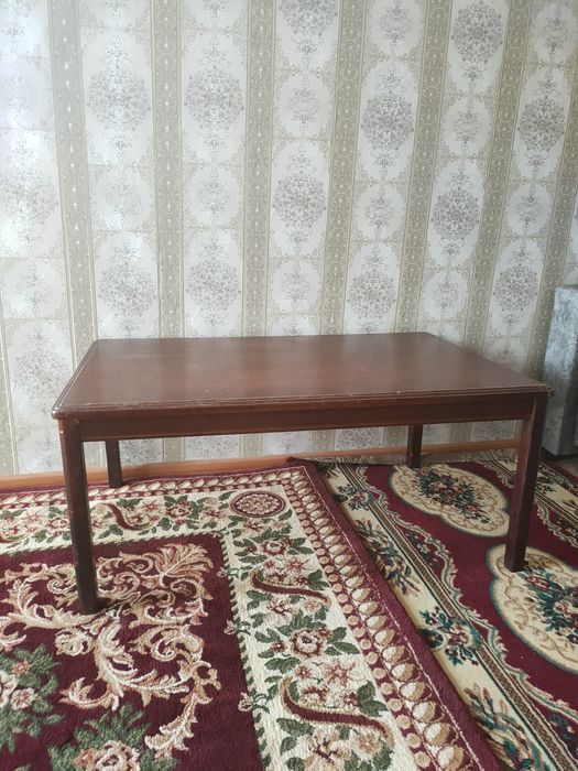 Продам журнальный столик
