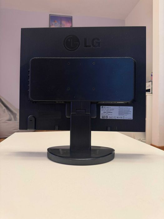 Monitor LG 19" L1953TR-SF