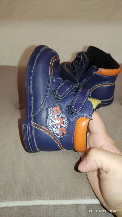 Ботиночки демисезонные р. 23