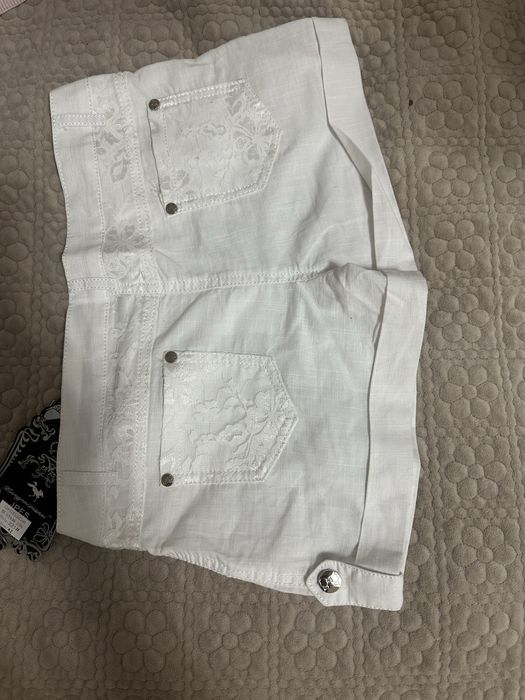 Шорты белые летние