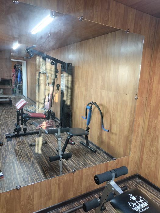 Продам два зеркало