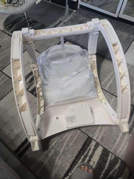 Запазен детски шезлонг