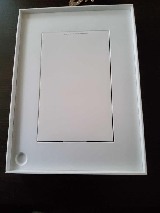 IPad 10 10,9 10thGen Celluar 64GB ЧИСТО НОВ