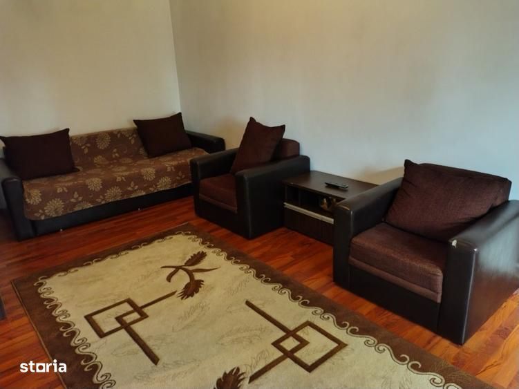 Garsonieră spatioasă , decomandată , parter înalt, INEL 2 — fotografia 3