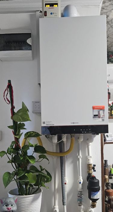 Centrala termica in condensare Viessmann Vitodens 050-W 19 B0KA, 19 kW, cu WIFI, incalzire si ACM