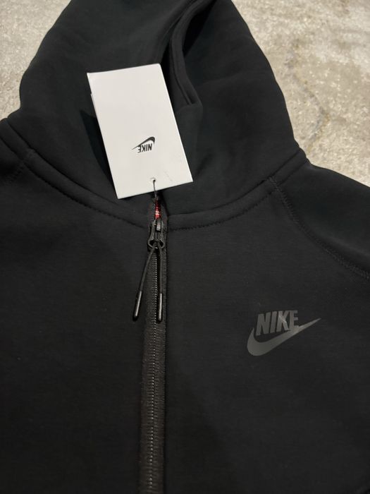 Trening nike tech
