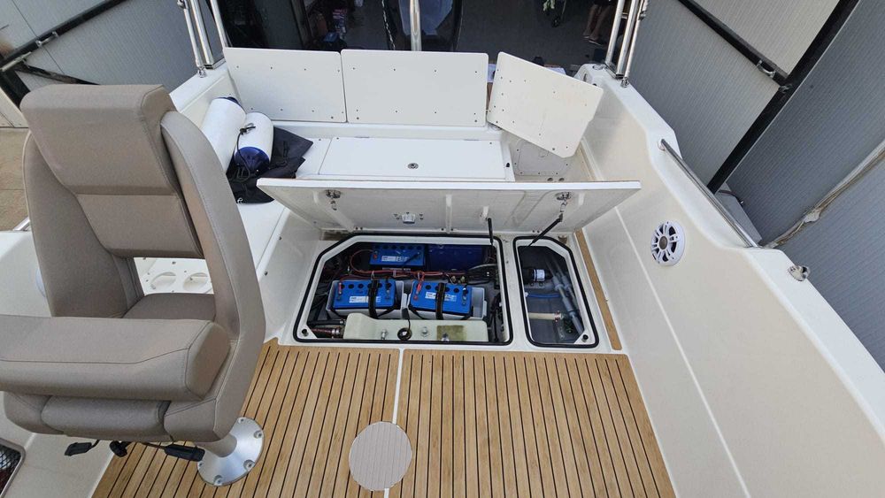 Ansamblu Quicksilver 755 Sundeck Peridoc KNOTT Motor Mercury 250 Cp Inmatriculate