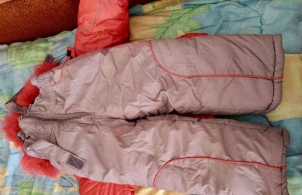 Зимняя куртка и комбинезон на девочку