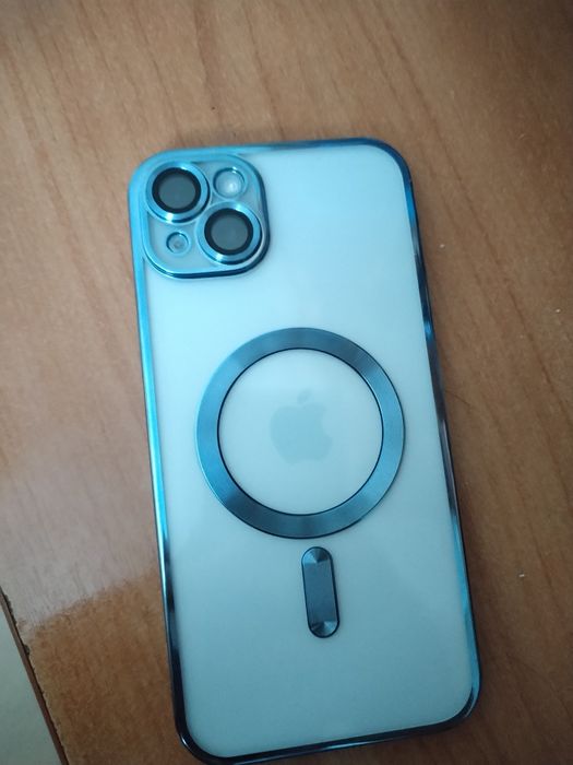 Айфон 15 плюс  продам