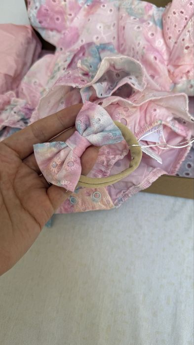 A Little Lacey romper/rochita 6-12 luni nou cu etichetă