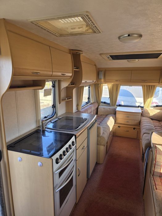 Rulota Coachman Amara 520/4  2005 recent adusa