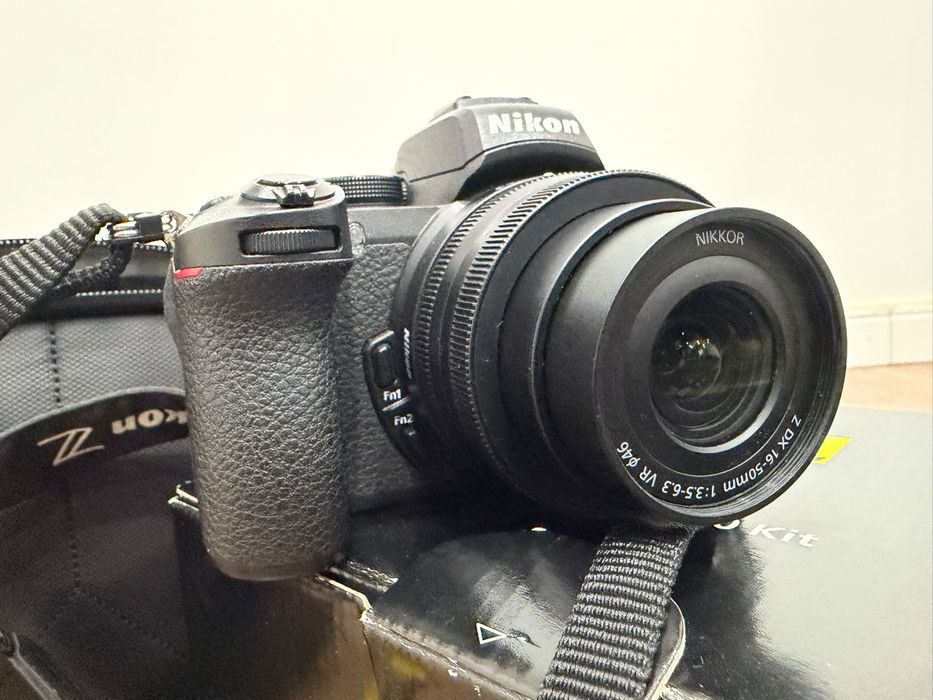 Aparat foto Nikon Z50 Kit DX 16-50  plus geanta
